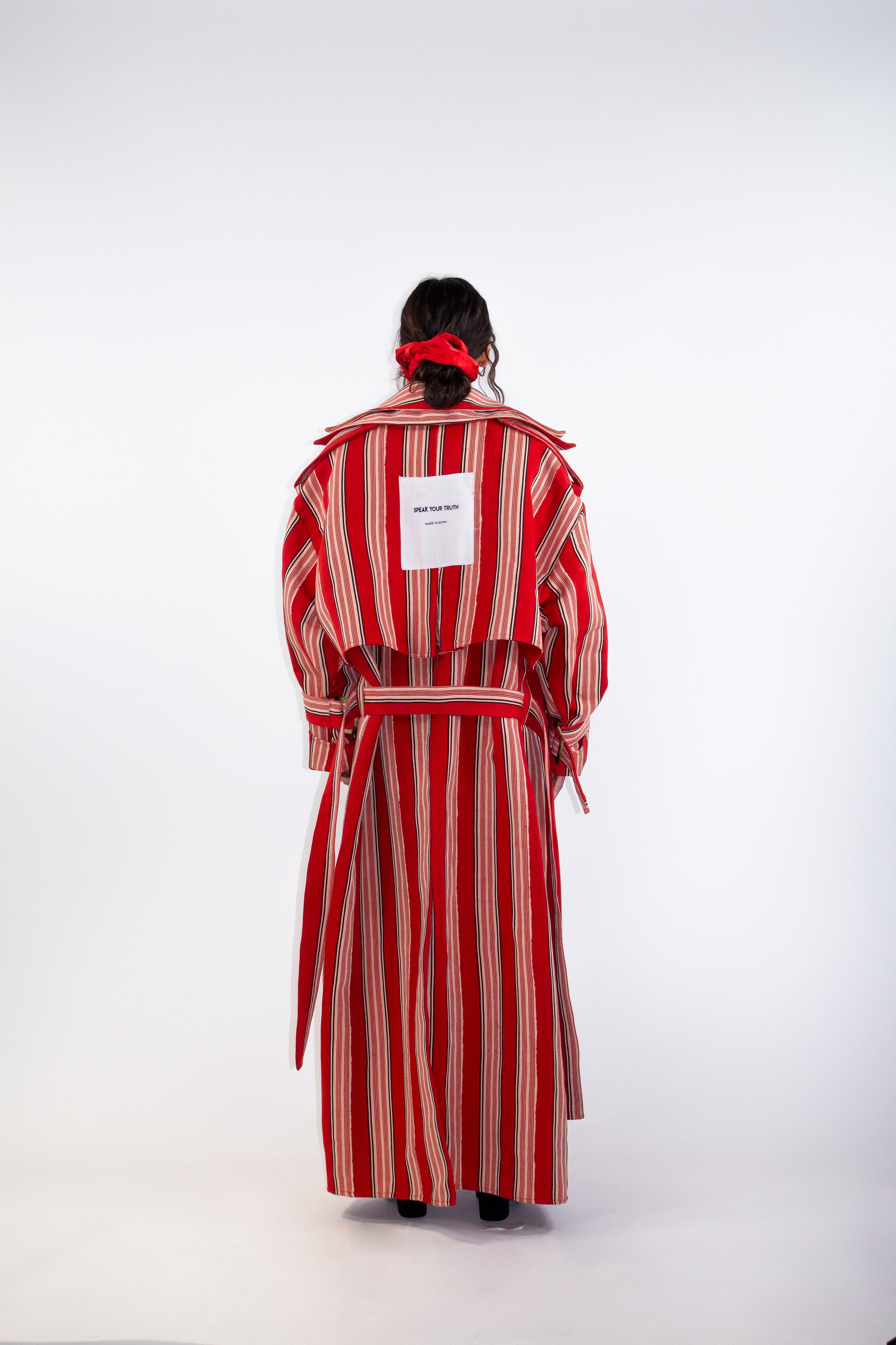 FOLASADÉ - Red Trench 